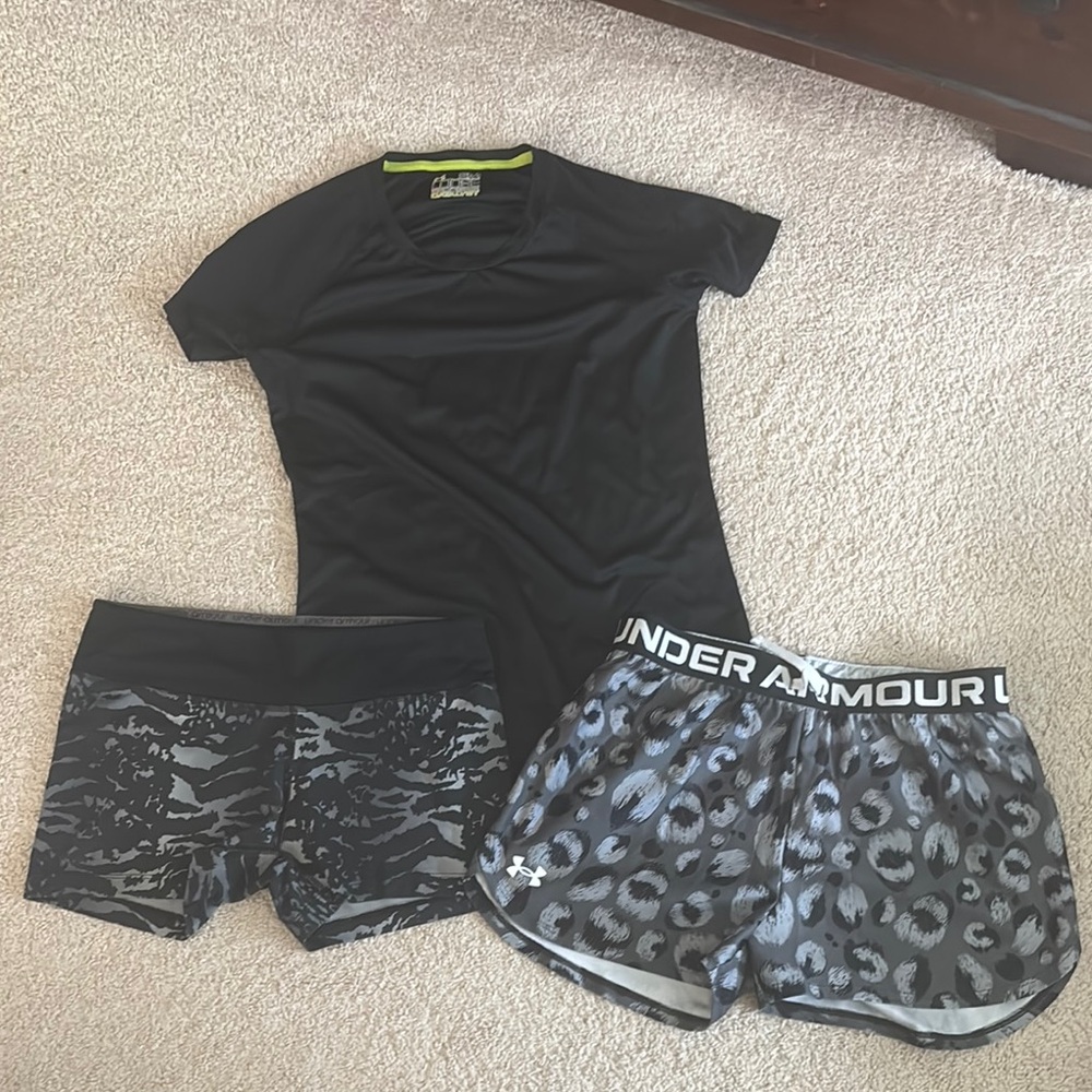 Under Armour Black Tee and Patterned Shorts Set